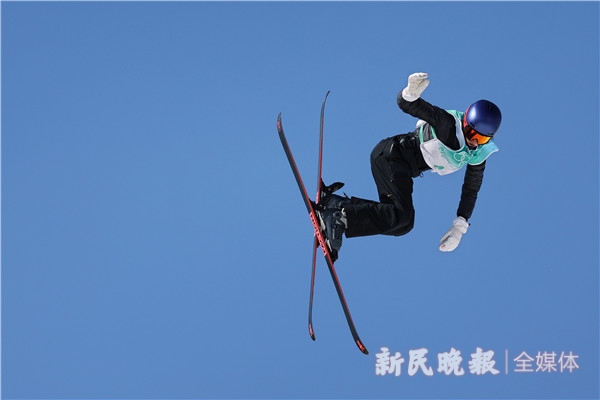 对自己表现挺满意，希望北大越来越好建立新的王朝