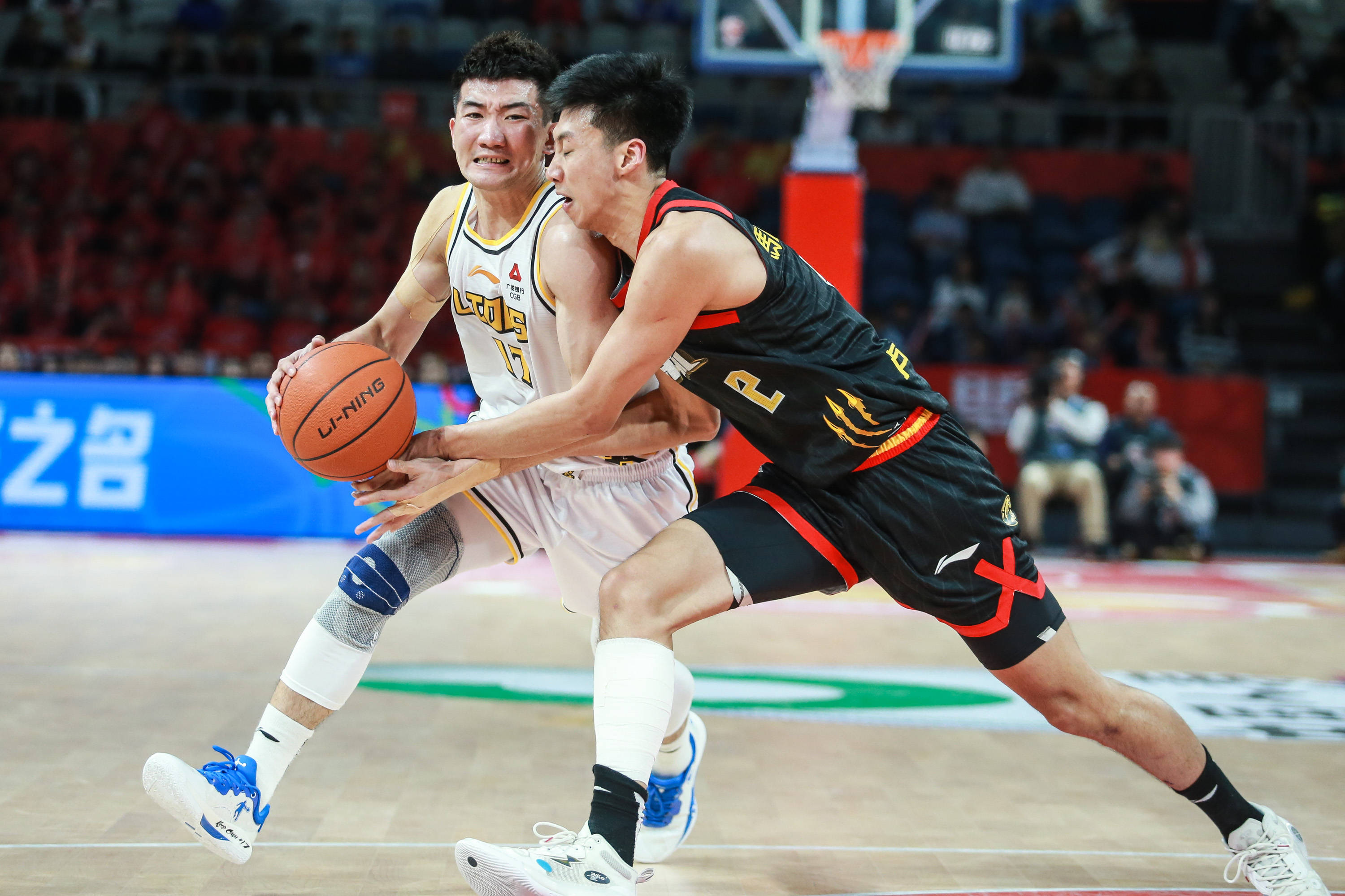 李虎翼辽粤大战个人集锦：命中5计三分，助辽宁力克广东