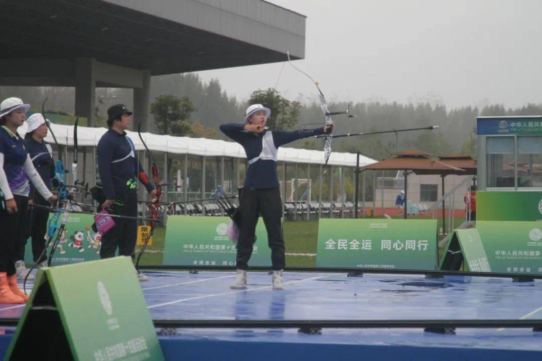 墨西哥射箭队员意外带走金牌，反击强敌的简单介绍